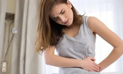 Dạ dày kêu ùng ục hay cảm giác sôi bụng báo hiệu điều gì?