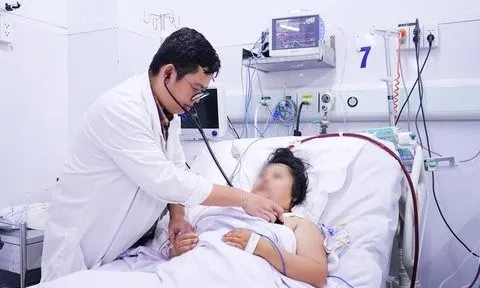 Hi hữu thai phụ bị sản giật, ngưng tim 2 lần được cứu sống