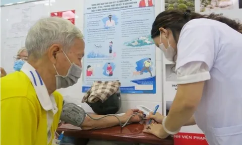 TP HCM: Trạm y tế "hút khách" người bệnh đái tháo đường đến khám