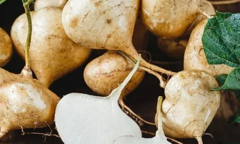 Ngộ độc hạt củ đậu, 3 bố con nhập viện cấp cứu