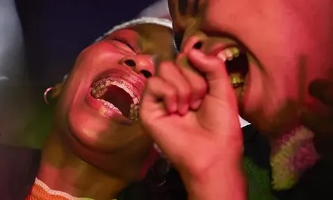 Bạn có thể ngất, thậm chí tử vong vì cười ?