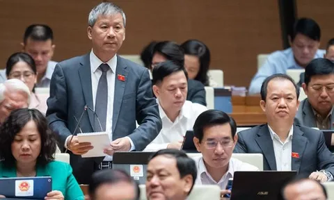 Đại biểu QH đề nghị bỏ giấy chuyển viện vì rất phiền toái, mất thời gian