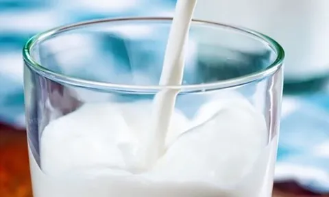 Tìm ra “thần dược” trong sữa: Hy vọng mới về vắc-xin trị ung thư?