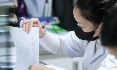 'Bỏ giấy chuyển viện, hệ thống y tế sẽ bị phá vỡ'