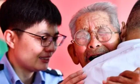 Cụ ông 90 tuổi tìm thấy con trai sau 58 năm nhờ ADN