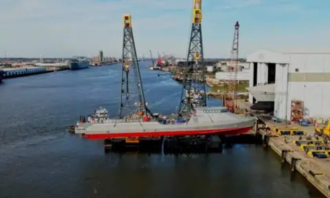 Mỹ trình làng USV thứ 3 thuộc chương trình “Chúa tể Hạm đội Ma” – Overlord