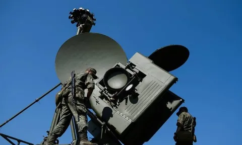 Nga phát triển hệ thống tác chiến điện tử (EW) di động chống FPV drone