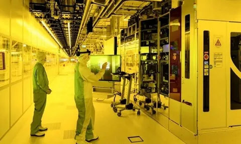 Người Nga tạo bước đột phá với máy quang khắc đầu tiên