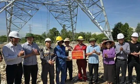 Khắc phục khó khăn thời tiết, đẩy nhanh thi công dự án đường điện 500kV