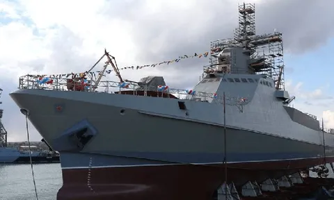 Thử nghiệm tính năng mới của tàu tuần tra Viktor Veliky ở Biển Baltic