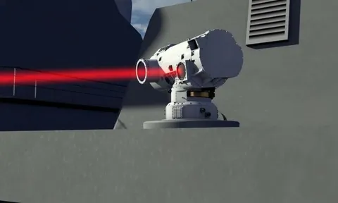 “Rồng lửa” DragonFire bám đuổi mục tiêu chính xác đến từng milimét