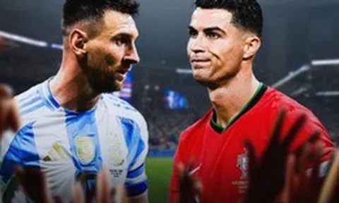 Ronaldo “trăm công nghìn việc” vẫn ngồi đếm từng lượt theo dõi, Messi thì có suy nghĩ bất ngờ