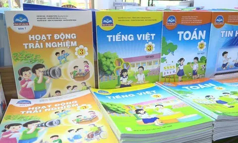 Không để học sinh khó khăn thiếu sách giáo khoa đến trường