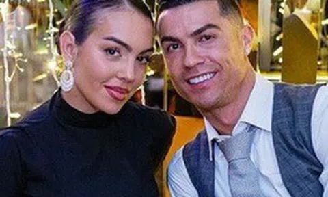 Bạn gái đẹp nhất khi nào, Ronaldo gây sốt với câu trả lời vừa tinh tế vừa tình cảm