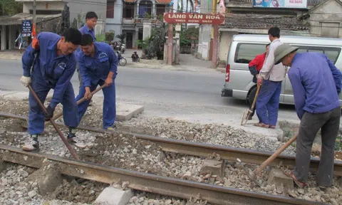 Xử lý công trình đường sắt có dấu hiệu nguy hiểm, không đảm bảo an toàn thế nào?