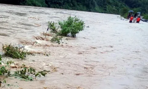 Ứng phó lũ trên sông Thao, sạt lở đất tại Lào Cai, Yên Bái