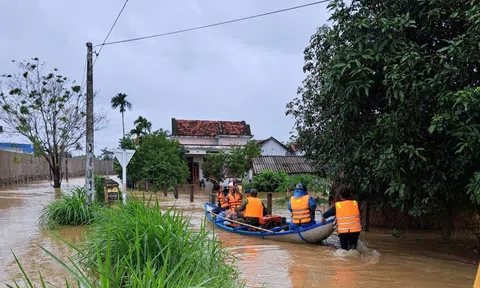 Quảng Ngãi khẩn trương ứng phó với mưa lũ, sạt lở