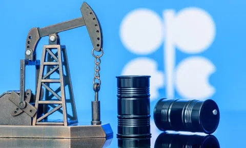 OPEC+ giờ cũng biết sợ: Cắt giảm bao nhiêu một quốc gia ngoài nhóm tăng đủ bấy nhiêu khiến giá dầu không tăng, mâu thuẫn nội bộ càng gay gắt