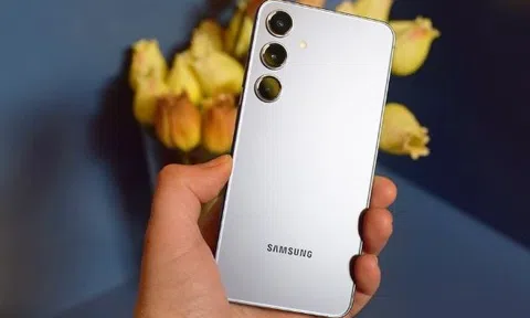 Điện thoại Samsung rẻ nhất được cập nhật phần mềm 7 năm: Gần như giống hệt S24, giá giảm gần 3 triệu