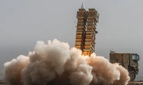 Bước tiến đáng kể với hệ thống tên lửa phòng không Khordad 15