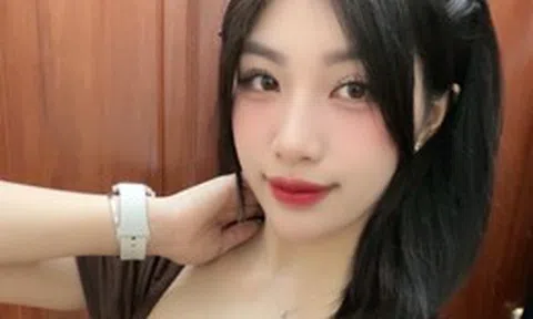 Đấu vật với hot girl xinh đẹp, đối thủ nam hé lộ trải nghiệm khó quên