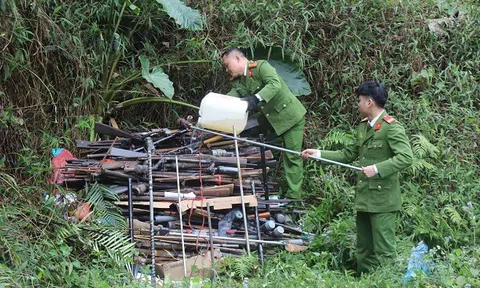 Thu giữ và tiêu hủy 304 khẩu súng cất giấu trái phép