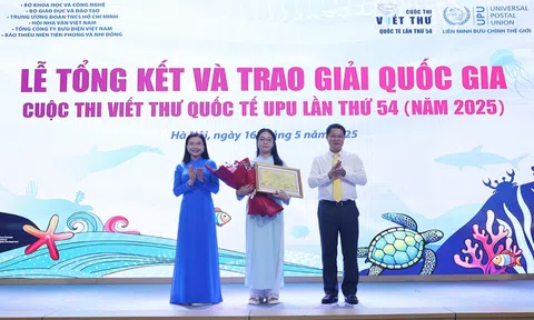 Nữ sinh Đà Nẵng đạt giải Nhất cuộc thi viết thư UPU Quốc tế lần 54