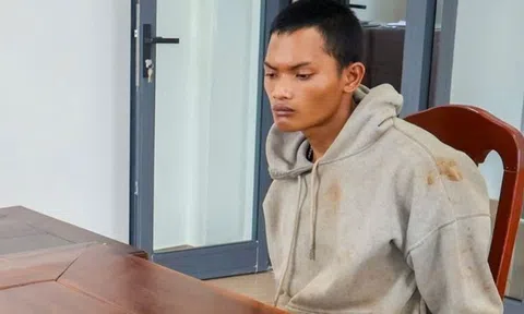 Bắt đối tượng truy nã dùng súng bắn vào nhà vợ
