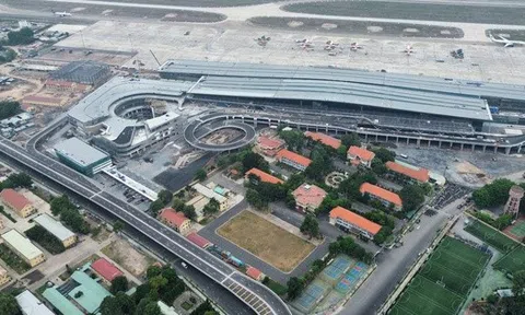 Nhiều giải pháp giảm ùn ứ cho khu vực trước Nhà ga T3