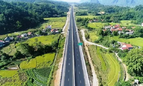 Tuyên Quang chốt thời hạn bàn giao mặt bằng sạch tuyến cao tốc hơn 6.800 tỷ đồng