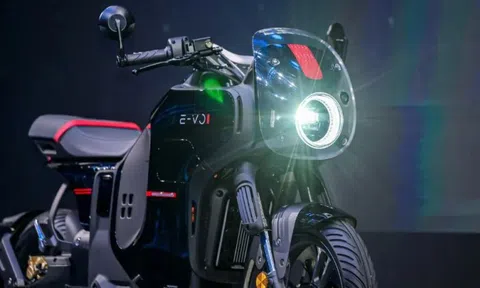 Honda ra mắt xe điện đẹp lạ: Mạnh hơn SH160i, 1 tiếng sạc đầy 80%, màn hình 7 inch, giá bán thế nào?