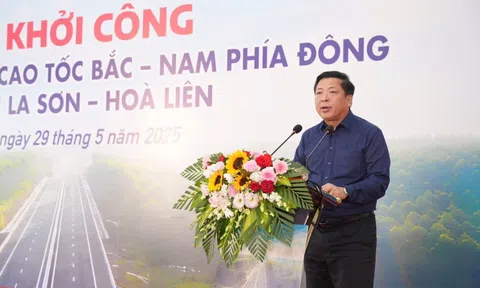 Khởi công Dự án mở rộng cao tốc Bắc Nam đoạn La Sơn - Hòa Liên lên 4 làn xe