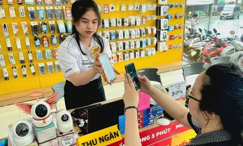 Nhiều chuỗi khác bắt đầu tham chiến mảng nạp - rút - chuyển tiền ngân hàng, Thế Giới Di Động có lo ngại?