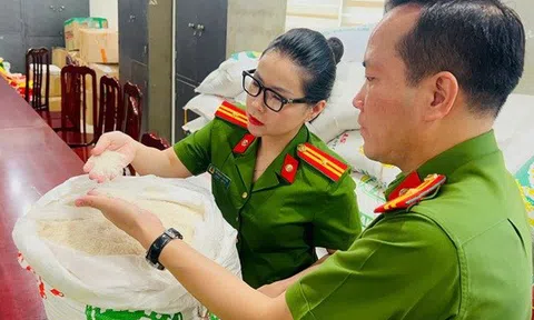 Khởi tố 4 đối tượng kinh doanh hàng chục tấn gạo ST25 giả