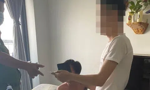 Bí mật trong căn hộ có 2 nữ 1 nam