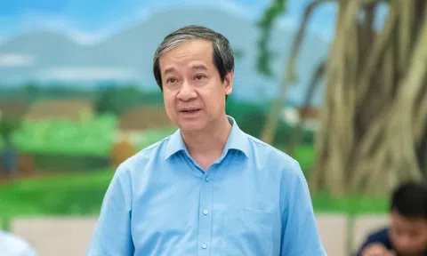 Bộ trưởng GD&ĐT lý giải việc cấm giáo viên dạy thêm học sinh chính khoá