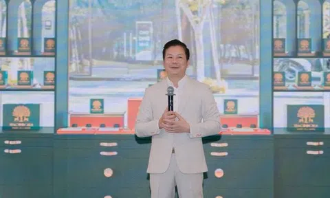 Shark Hưng 'flex' bán trà tại một khách sạn 5 sao ở Hà Nội: Chỉ mong bán giá đắt vì đây là tín hiệu đáng mừng cho người nông dân