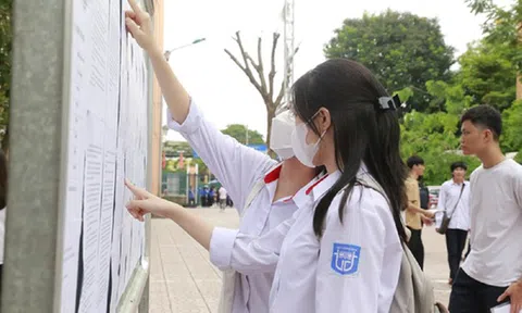 Trường chuyên đầu tiên ở Tp.HCM công bố điểm thi, điểm chuẩn lớp 10