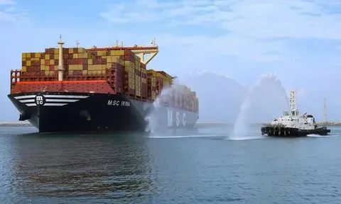 Cận cảnh tàu container lớn nhất thế giới: “Tay chơi” đáng gờm trong vận tải biển toàn cầu