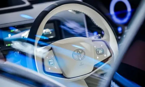 Để vượt lên trong cuộc đua xe điện, “ông lớn” Toyota bắt tay với Huawei, Xiaomi