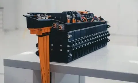 Pin xe điện sạc đầy chỉ mất... 18 giây sắp được sản xuất hàng loạt