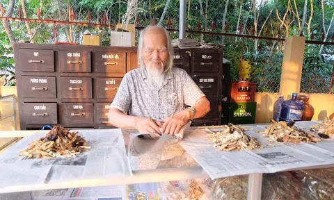 Thẩm quyền của chính quyền địa phương 2 cấp lĩnh vực y, dược cổ truyền