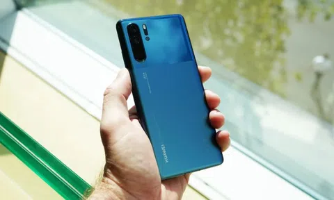 Nhà báo công nghệ: "Dù đã có điện thoại Samsung mới, tôi vẫn dùng mẫu máy Trung Quốc này suốt 6 năm qua"