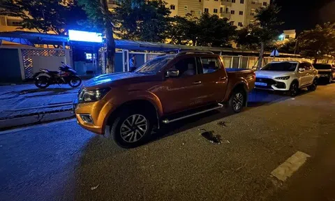 Bắt đối tượng đập kính xe ô tô trộm cắp tài sản