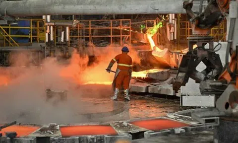 Mỹ chuẩn bị siết thuế nhập khẩu, kim loại là chỉ báo nền kinh tế bỗng dậy sóng, giới giao dịch náo loạn vì khát hàng