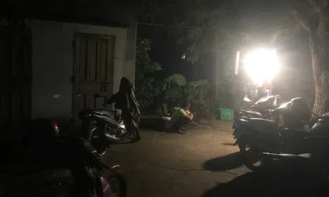 Tạm giữ con trai đánh cha ruột tử vong vì bênh mẹ