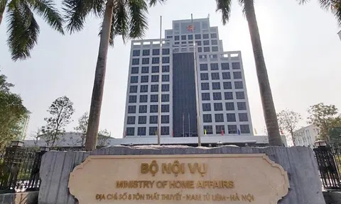 Người không chuyên trách cấp xã có thể được tiếp nhận vào công chức nếu đủ điều kiện