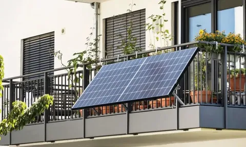 Điện mặt trời ban công “lên ngôi”