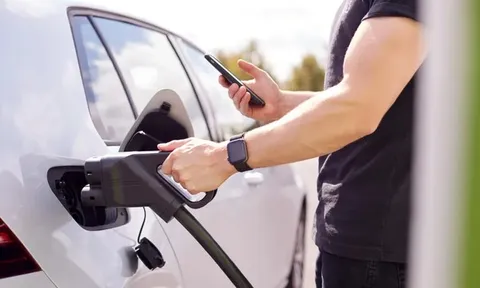 Loại pin giúp sạc xe điện đầy 100% chỉ trong 12 phút?