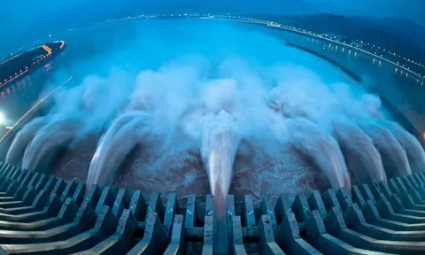 Tiến triển tại dự án đập thủy điện lớn nhất thế giới